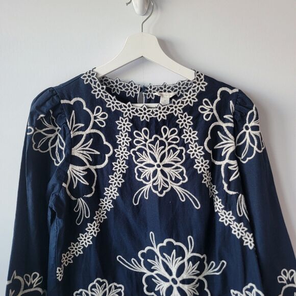 Cato navy womens blue embroidered floral top sz M long-sleeve Peasant boho Fairy - Picture 3 of 8